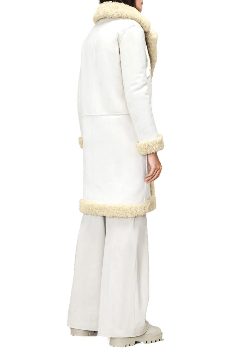 avlani Women's Luxe Lamb Wool Coat – Elegant & Warm - Image 4