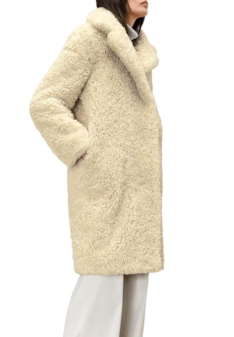 avlani Women's Luxe Lamb Wool Coat – Elegant & Warm - Image 2