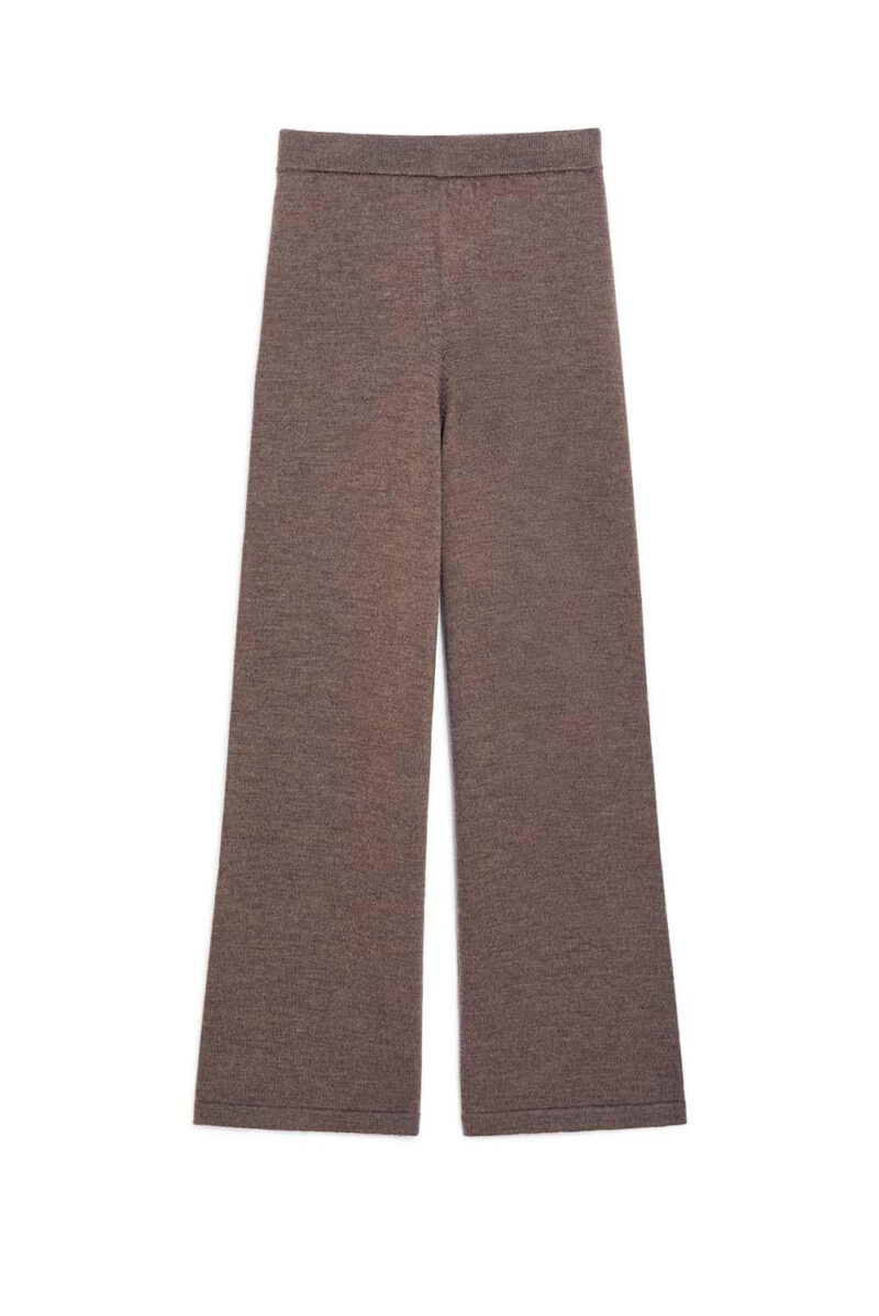 banele Tailored Slim Fit Trousers – Elegant & Comfortable