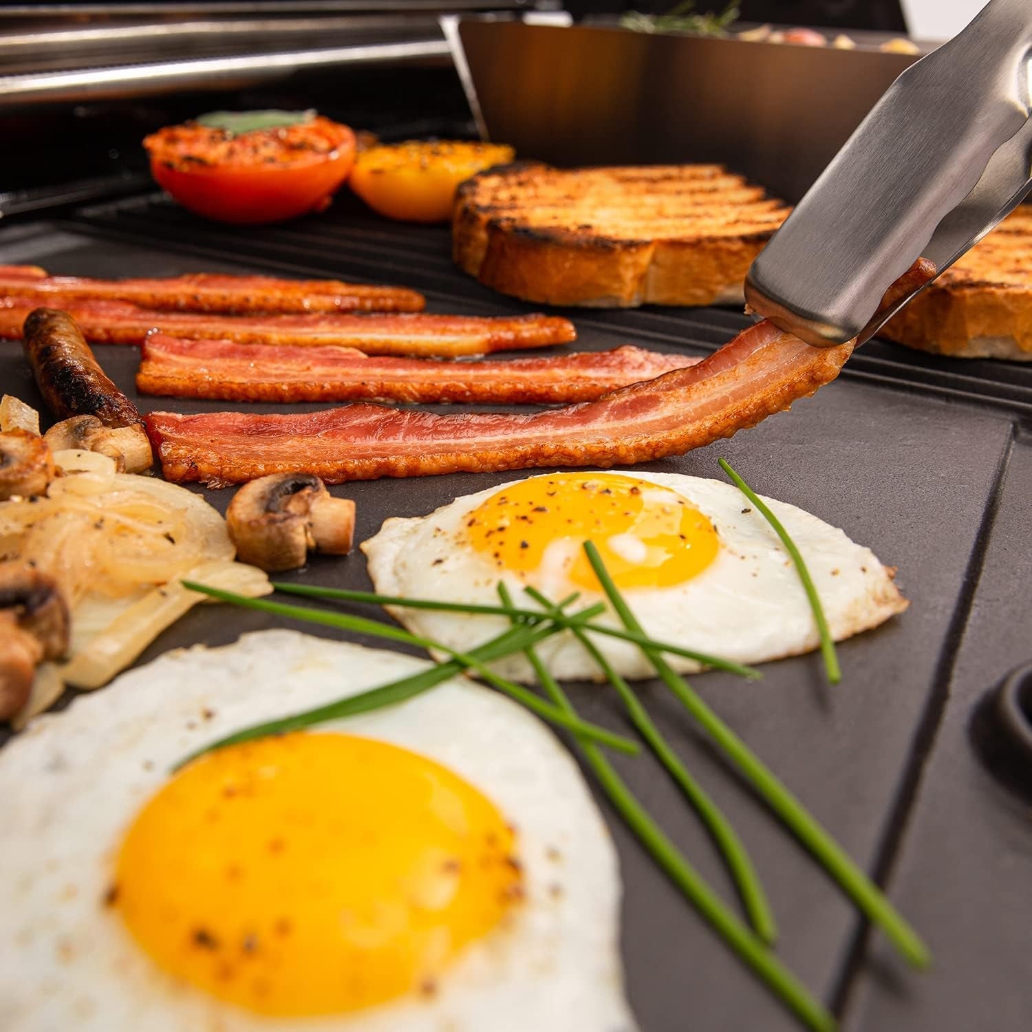 Broil King 11242 Exact Fit Cast Iron Griddle. Baron. Crown Series Gas Grills. and Crown Pellet Grills. Black - Image 8