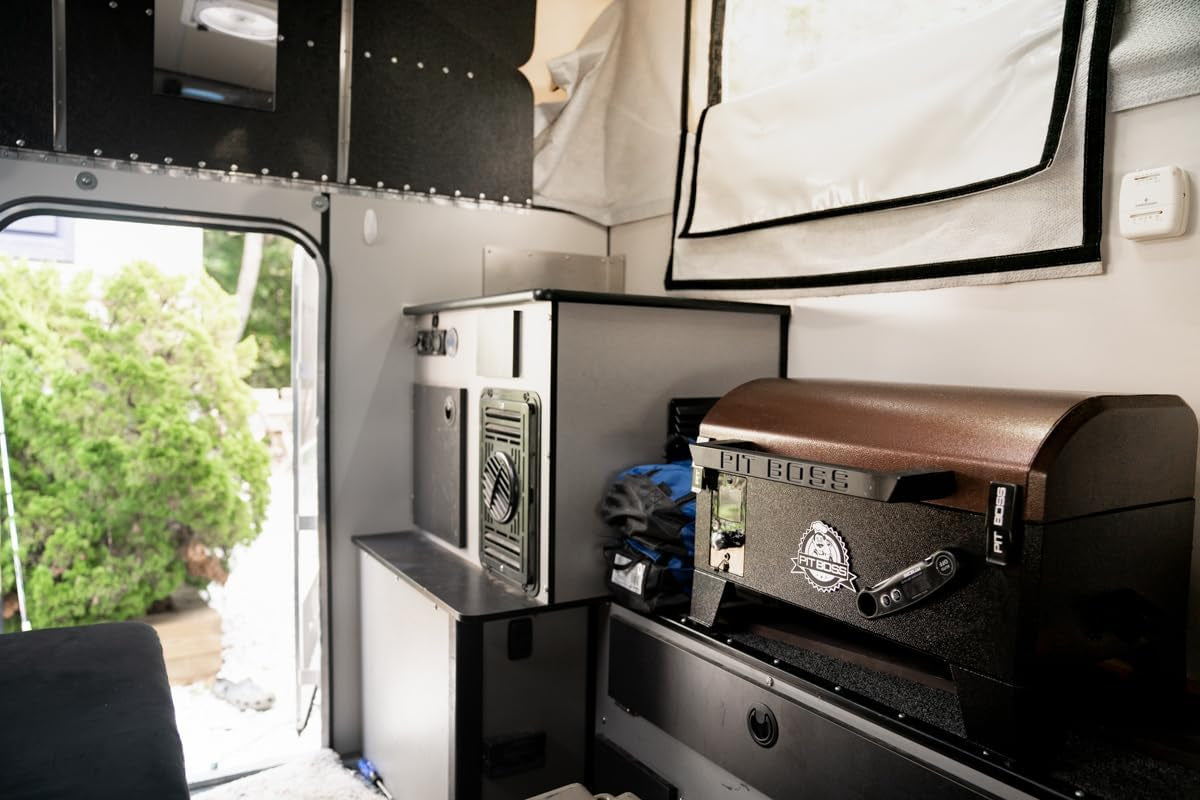 PIT BOSS 10697 Table Top Wood Grill with Temperature Control. Mahogany - Image 5