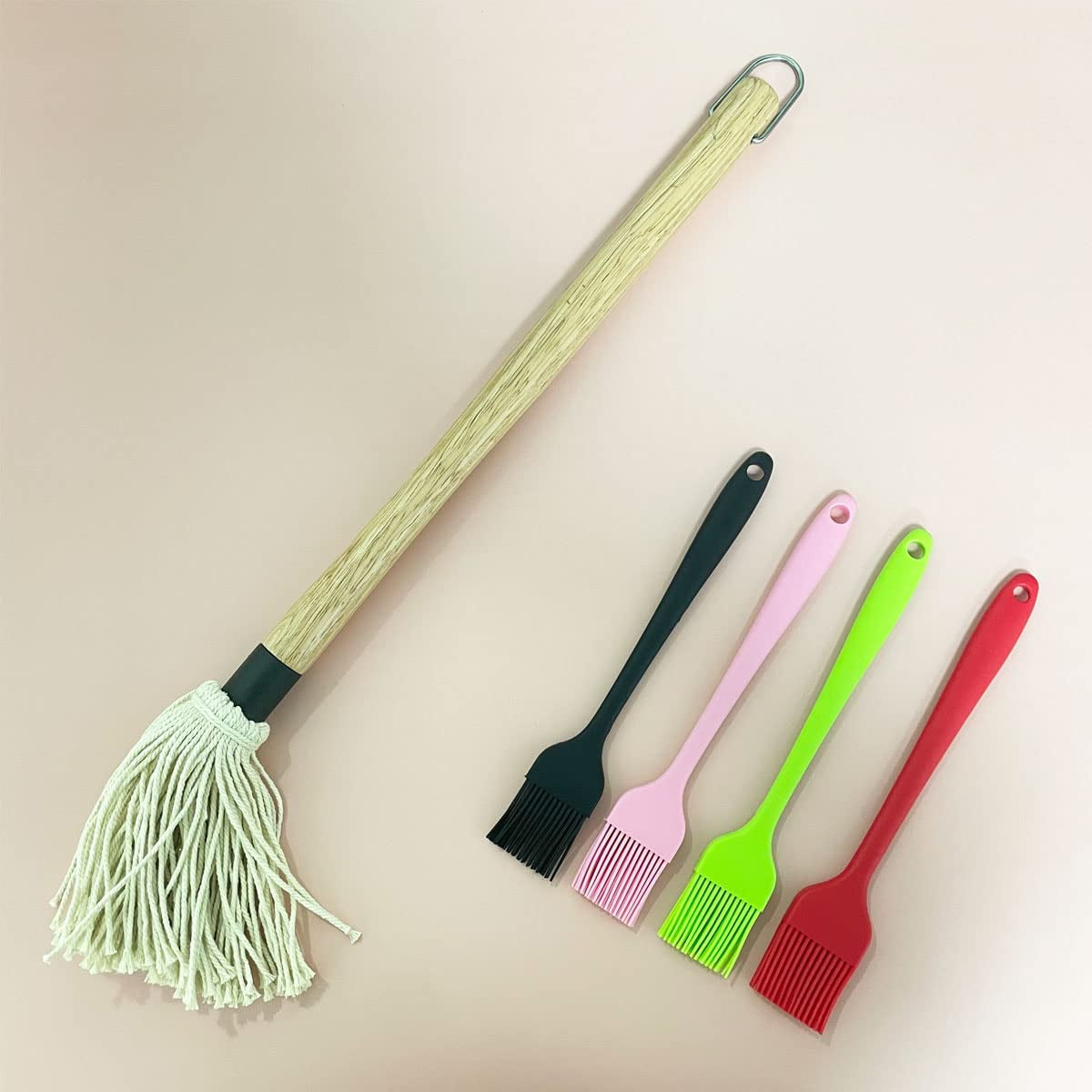 YOKIOU 18In Grill Basting Mop BBQ Mop Brushes for Sauce with 3 Extra Replacement Cotton Fiber Basting Mop Heads and 4 Pcs Silicone Basting Pastry & BBQ Brush Set - Image 3