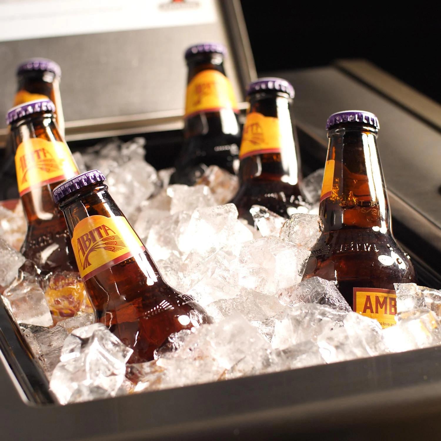 Napoleon: Prestige Pro 825 Gas Grill With Power Side Burner. Infrared Rear & Bottom Burners - Image 20