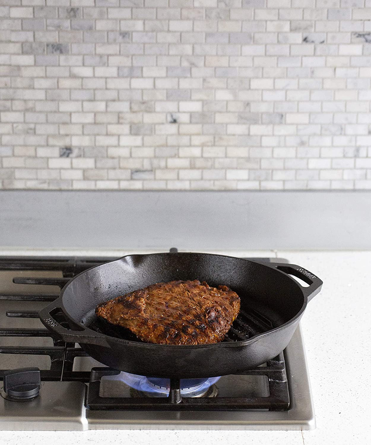 12 Cast Iron Dual Handle Grill Pan. Black - Image 3