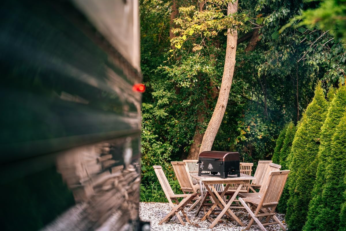 PIT BOSS 10697 Table Top Wood Grill with Temperature Control. Mahogany - Image 8