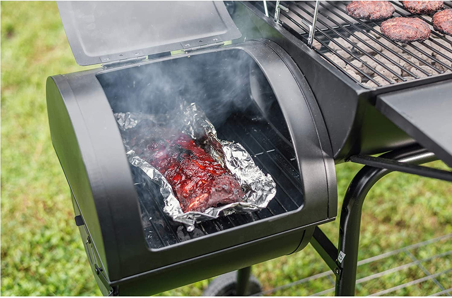 CC1830SC Charcoal Grill Offset Smoker with Cover. 811 Square Inches. Black. Outdoor Camping - Image 4