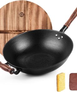 WANGYUANJI Cast Iron Wok Pan 14.2 Large Wok Stir Fry Pan Flat Bottom Wok with Lid and Wood Handle. Suitable for All Cooktops. Uncoated Craft Pot Healthy Cooking Pot