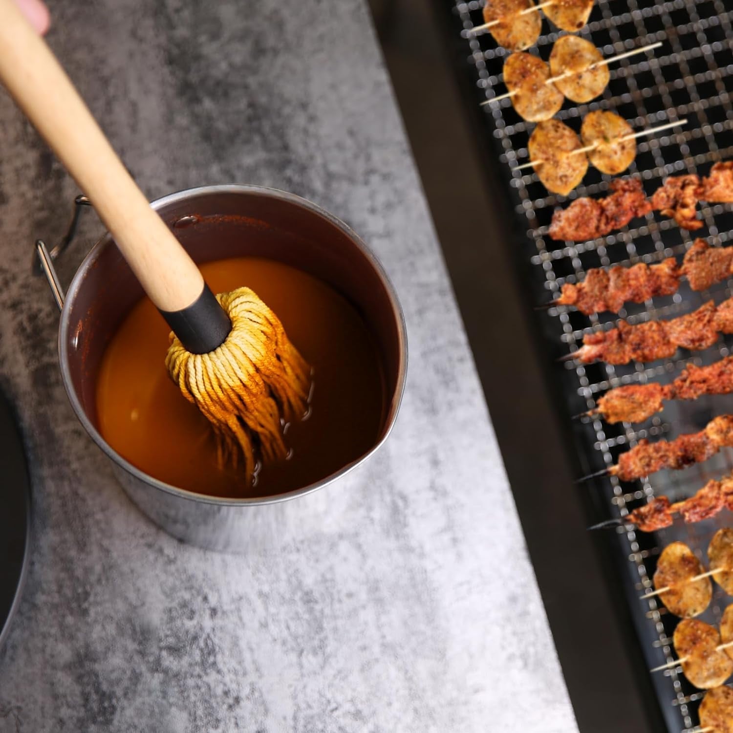 Donxote 18 Inch BBQ Mop Brush Set of 2. with 6 Extra Replacement Heads. Wooden Long Handle Cotton Head Mopping Basting Grill Sauce Perfect for Grilling Smoking Steak Marinade or Glazing - Image 5