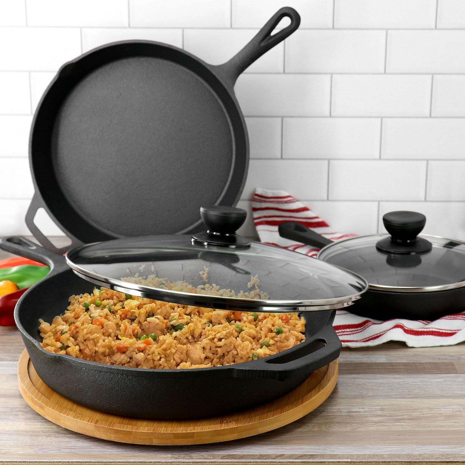 Megachef 13 Piece Pre-Seasoned Cast Iron Skillet Set with Temperd Glass Lids and Silicone Holders - Image 8