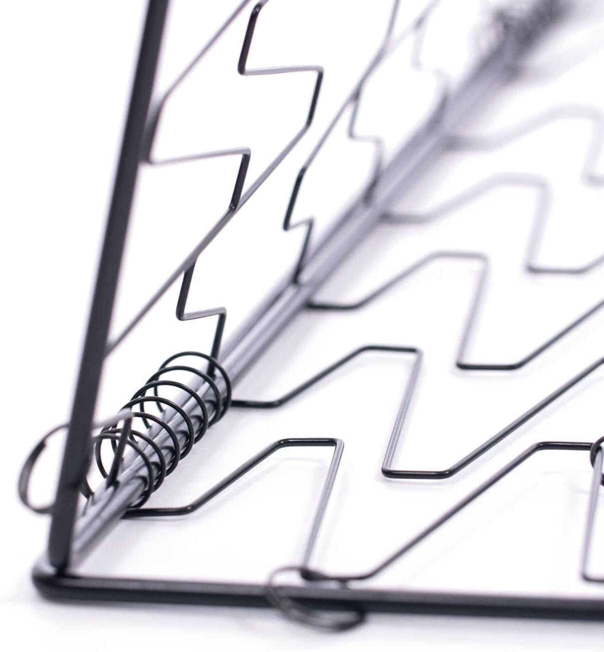 BBQGUYS Signature Non-Stick Flexible Grilling Basket - BBQ-FGB - Image 4