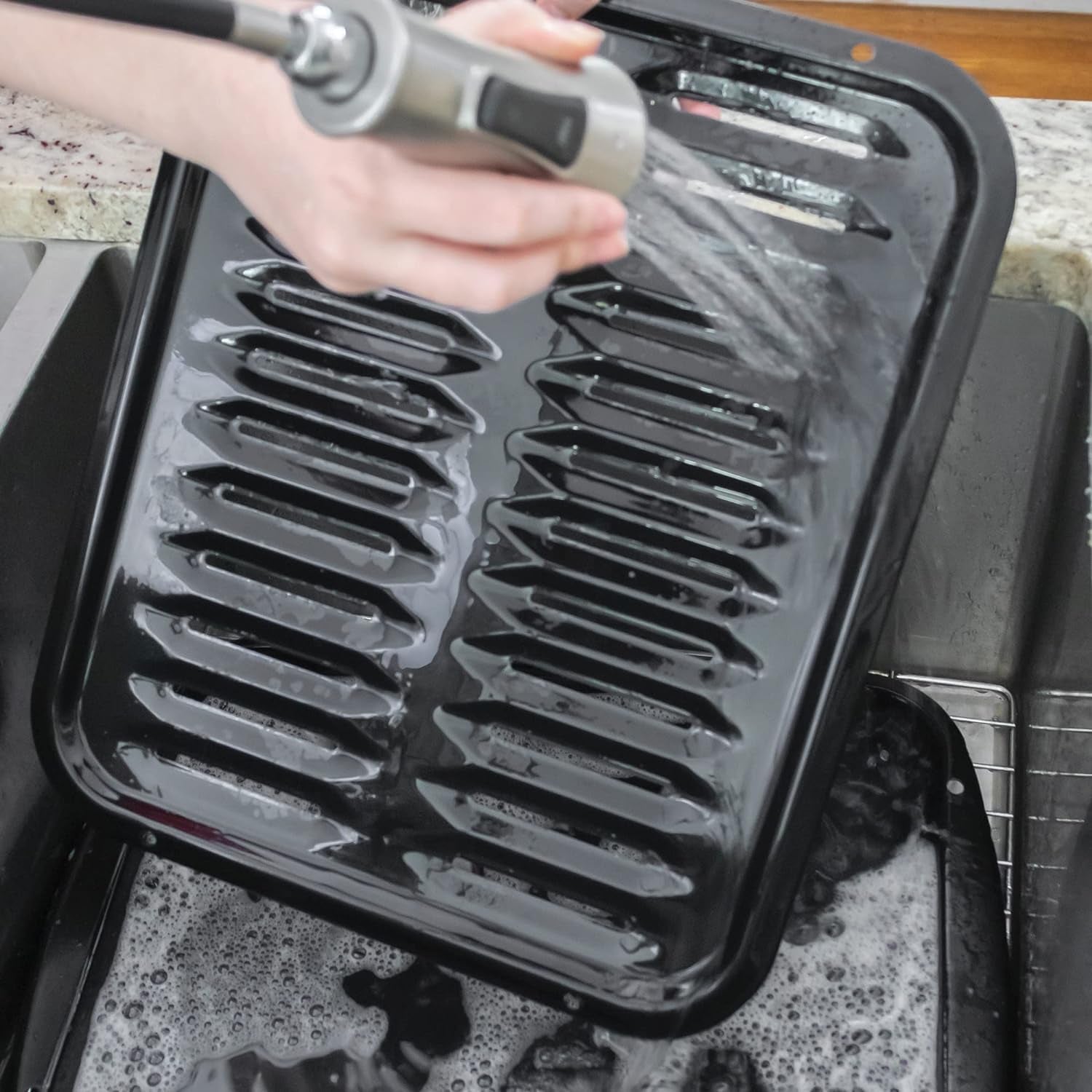 SPL50016 Large 2-Piece Broiler Pan & Grill Set Porcelain-On-Steel 16-1/2X12-3/4X1-3/4 Broiler Pan for Oven. Black - Image 9