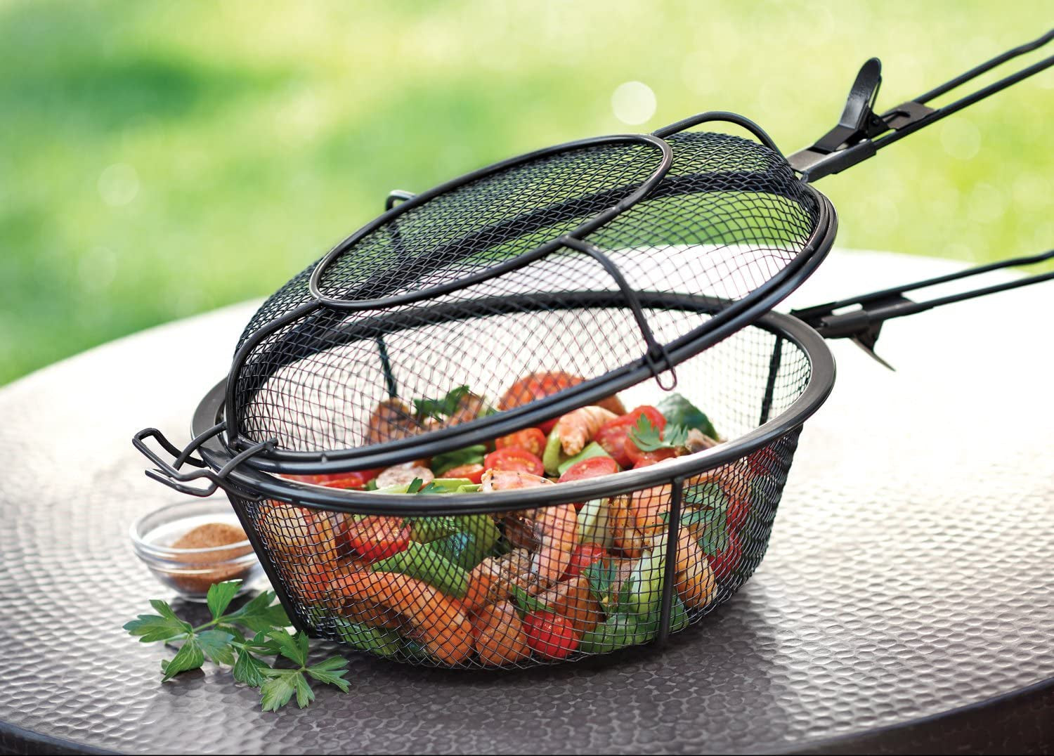 Outset 76182 Chef'S Jumbo Outdoor Grill Basket and Skillet with Removable Handles - Image 5