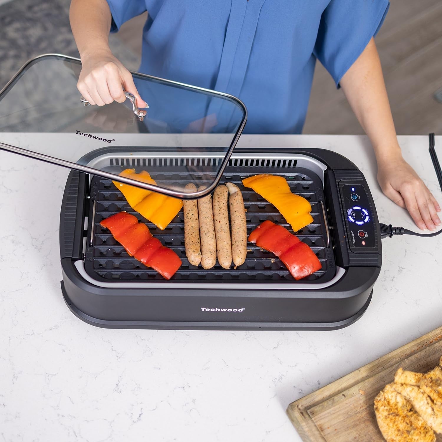 Indoor Grill. 1500W Smokeless Electric Grill with 2 In1 Nonstick Grill/Griddle Plates. Portable Korean BBQ Grill with 6-Level Control. Glass Lid. Dishwasher Safe. Double Plates. Black - Image 5