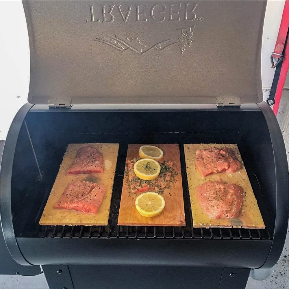 Cedar Grilling Planks - 12 Pack - Image 3