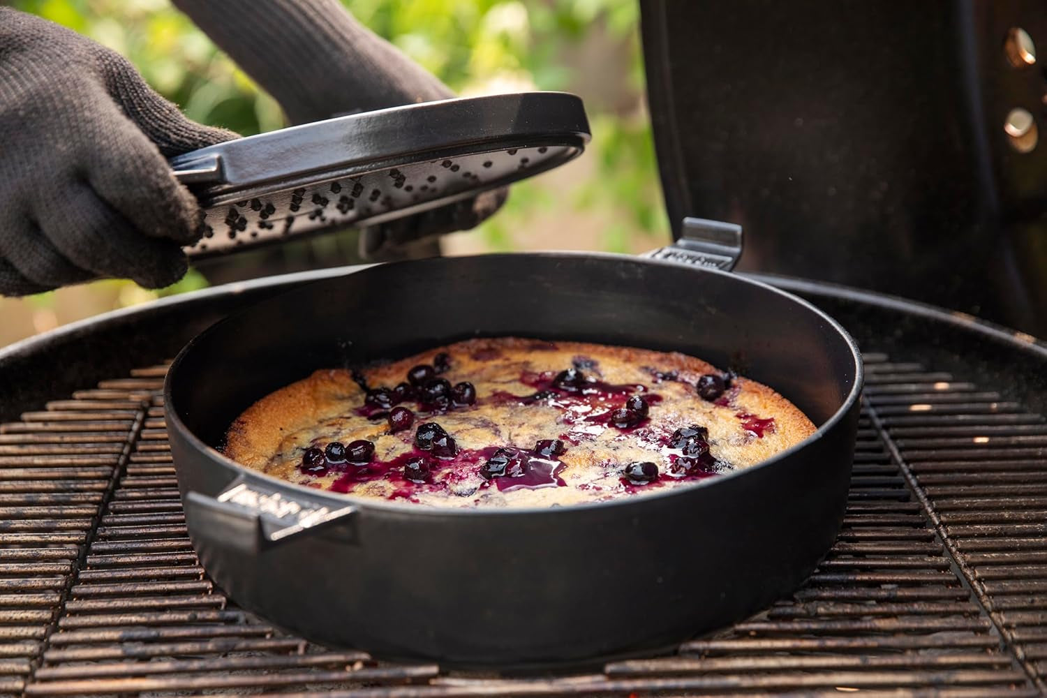 Weber Master-Touch Charcoal Grill 26-Inch. Black - Image 7