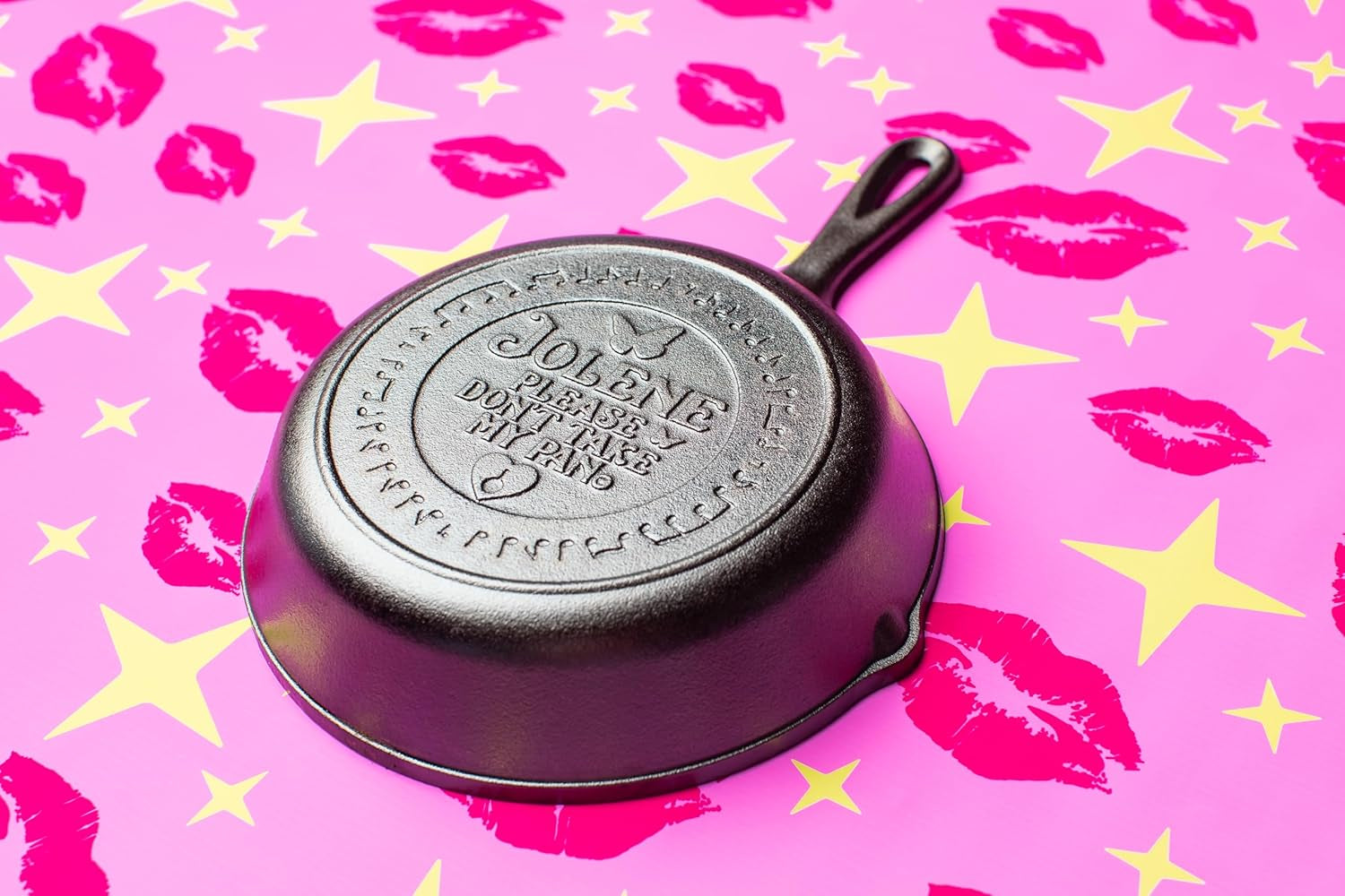 Lodge 8 Inch Dolly Parton Pre-Seasoned Cast Iron Stamped Skillet - Signature Teardrop Handle - Use in the Oven. on the Stove. on the Grill. or over a Campfire - Jolene - Image 3