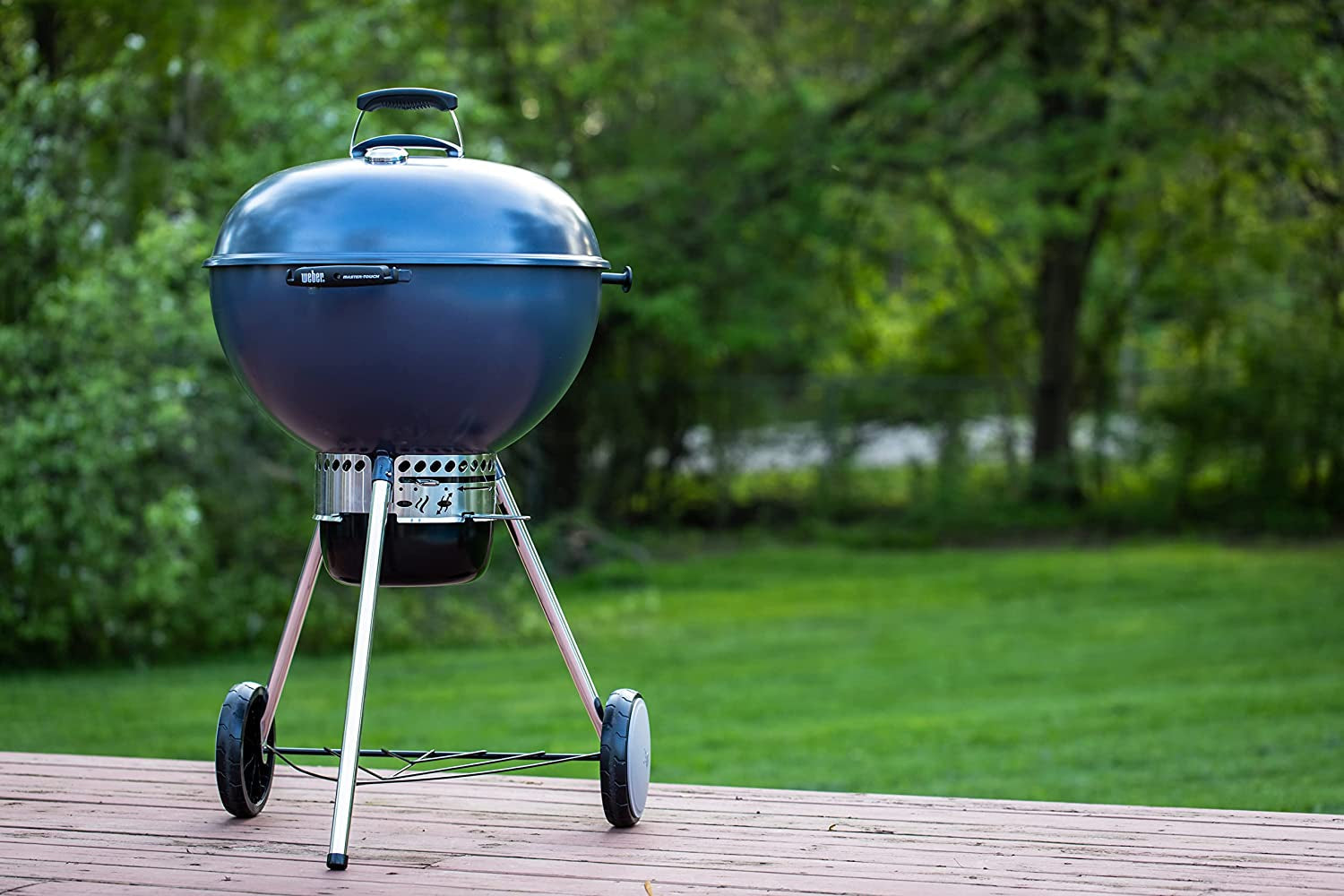 Weber Master-Touch 22 Charcoal Grill. Slate Blue - Image 2