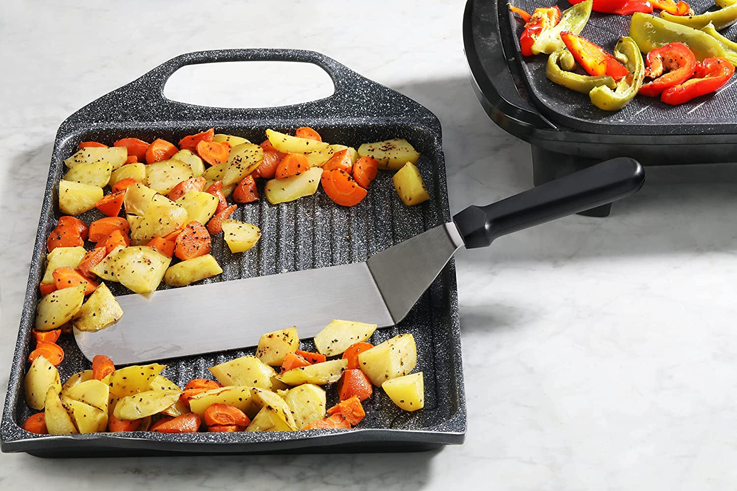 New Star Foodservice 36190 Plastic Handle Flexible Grill Turner/Spatula. 14.5-Inch. Black - Image 5