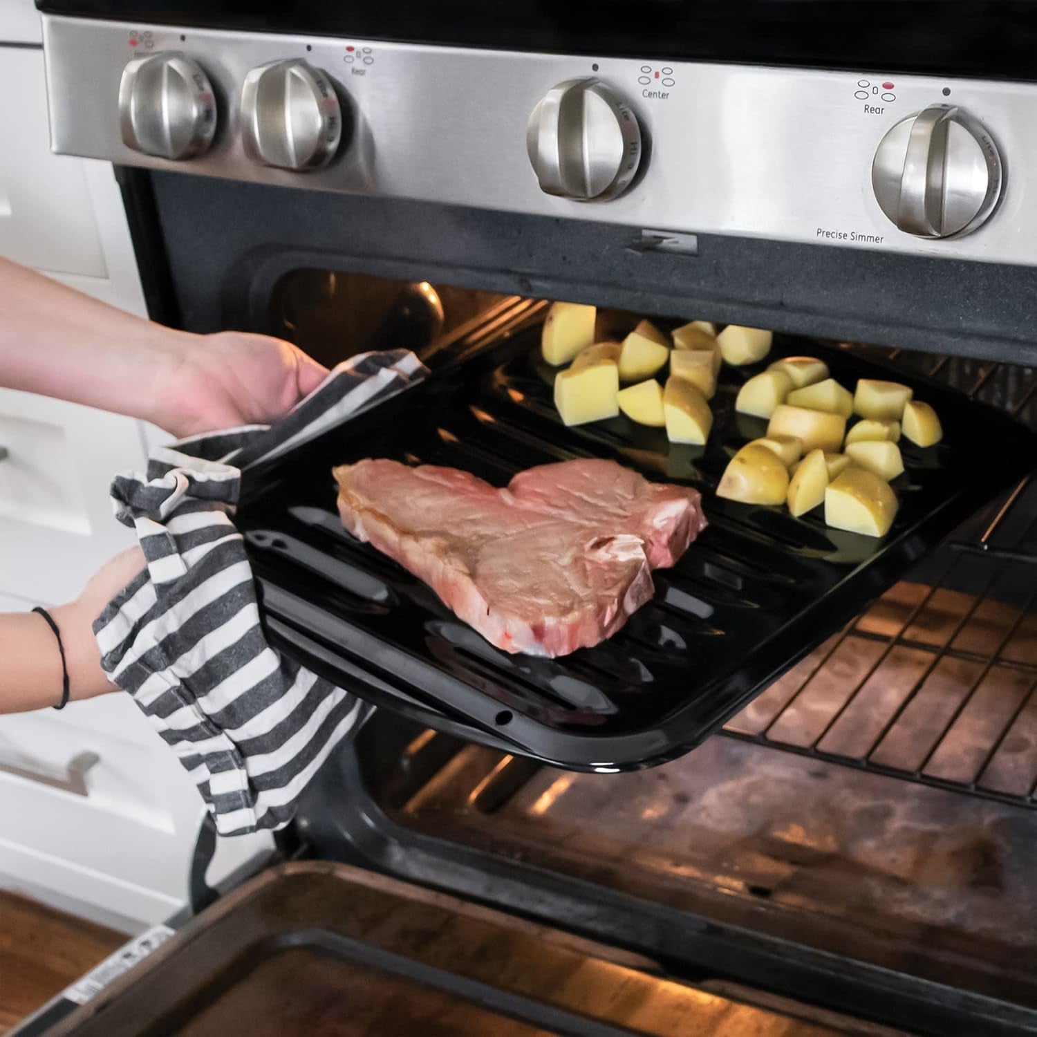 SPL50016 Large 2-Piece Broiler Pan & Grill Set Porcelain-On-Steel 16-1/2X12-3/4X1-3/4 Broiler Pan for Oven. Black - Image 7