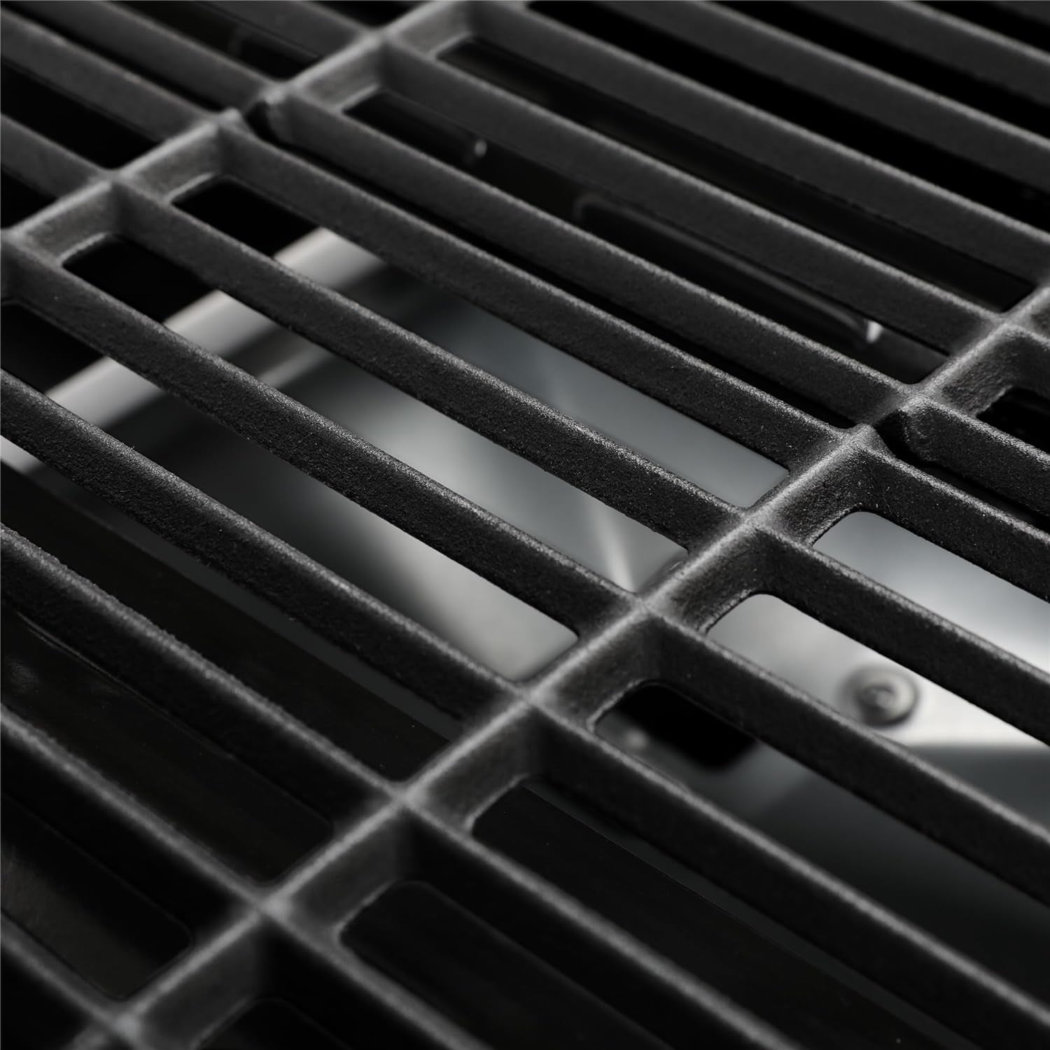 GD4002T Tailgater Tabletop Gas Grill Griddle. 4-Burner Portable Propane Grill Griddle Combo. for Backyard or Outdoor BBQ Cooking. 40.000 BTU. Black - Image 11