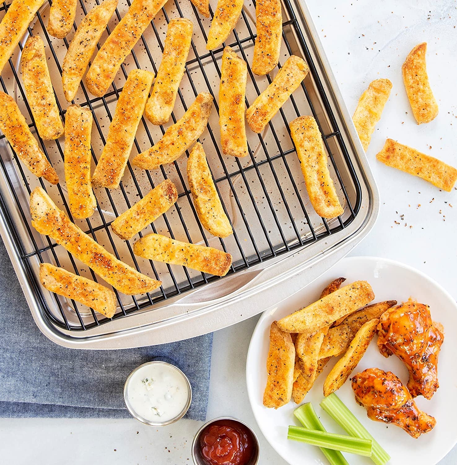 Nordic Ware Oven Crisp Baking Tray. 17.10 X 12.40 X 1.40 Inches. Natural - Image 4