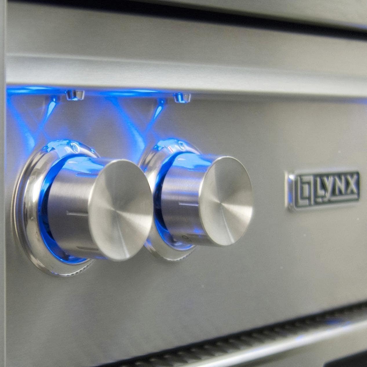 Lynx Pro: 36 Built-In Grill - Image 10