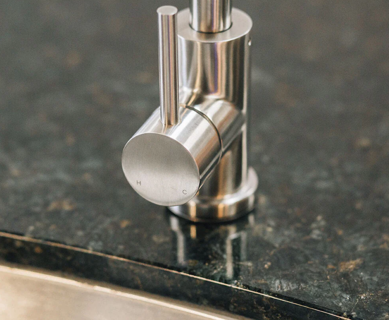 TrueFlame: 19 x 15 Undermount Sink - Image 4