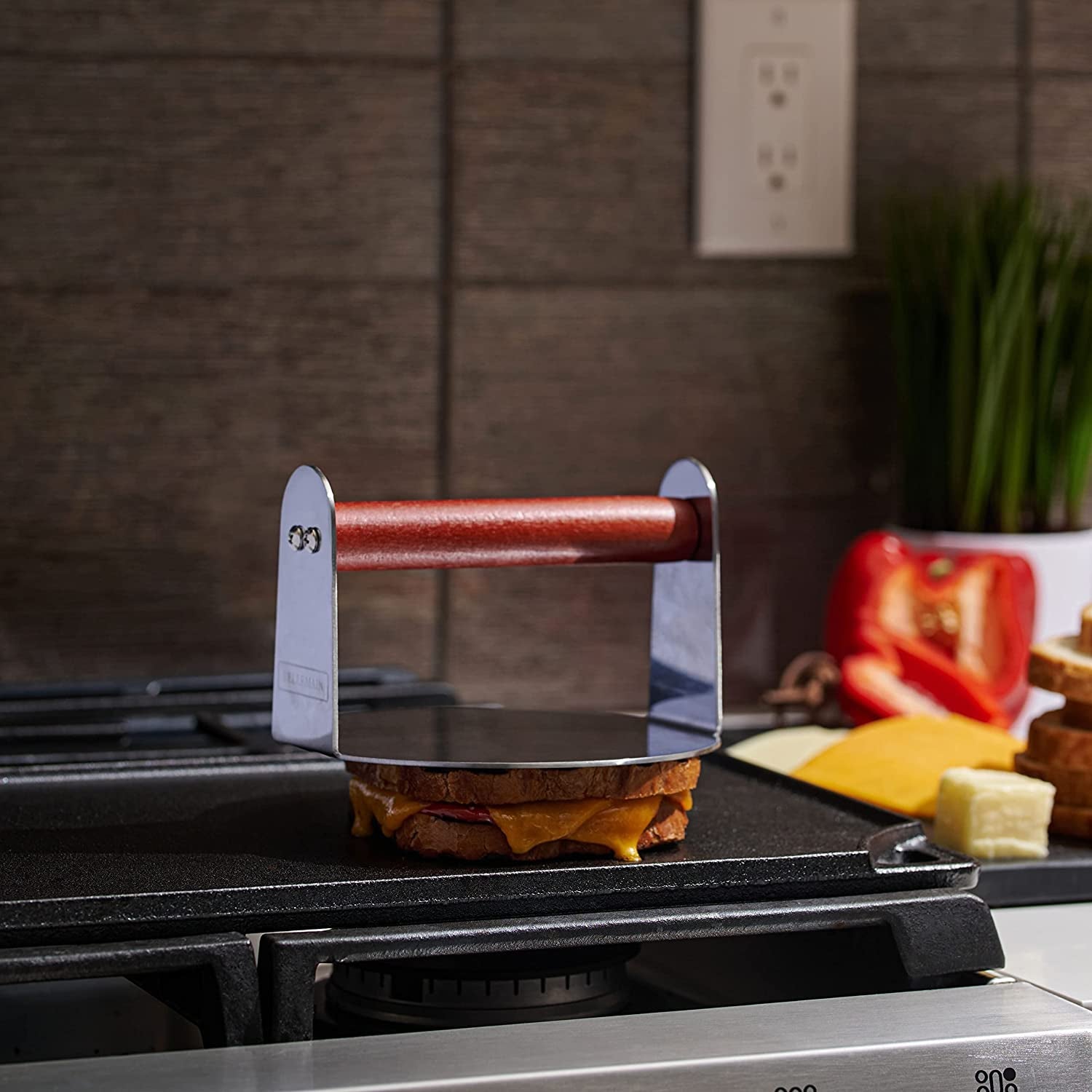 Bellemain Burger Smasher for Griddle | Stainless Steel 6 round Smash Burger Press | Hamburger Press for Grill. Cooking. Meat Press with Wooden Handle. Grill Accessories Kit - Image 5