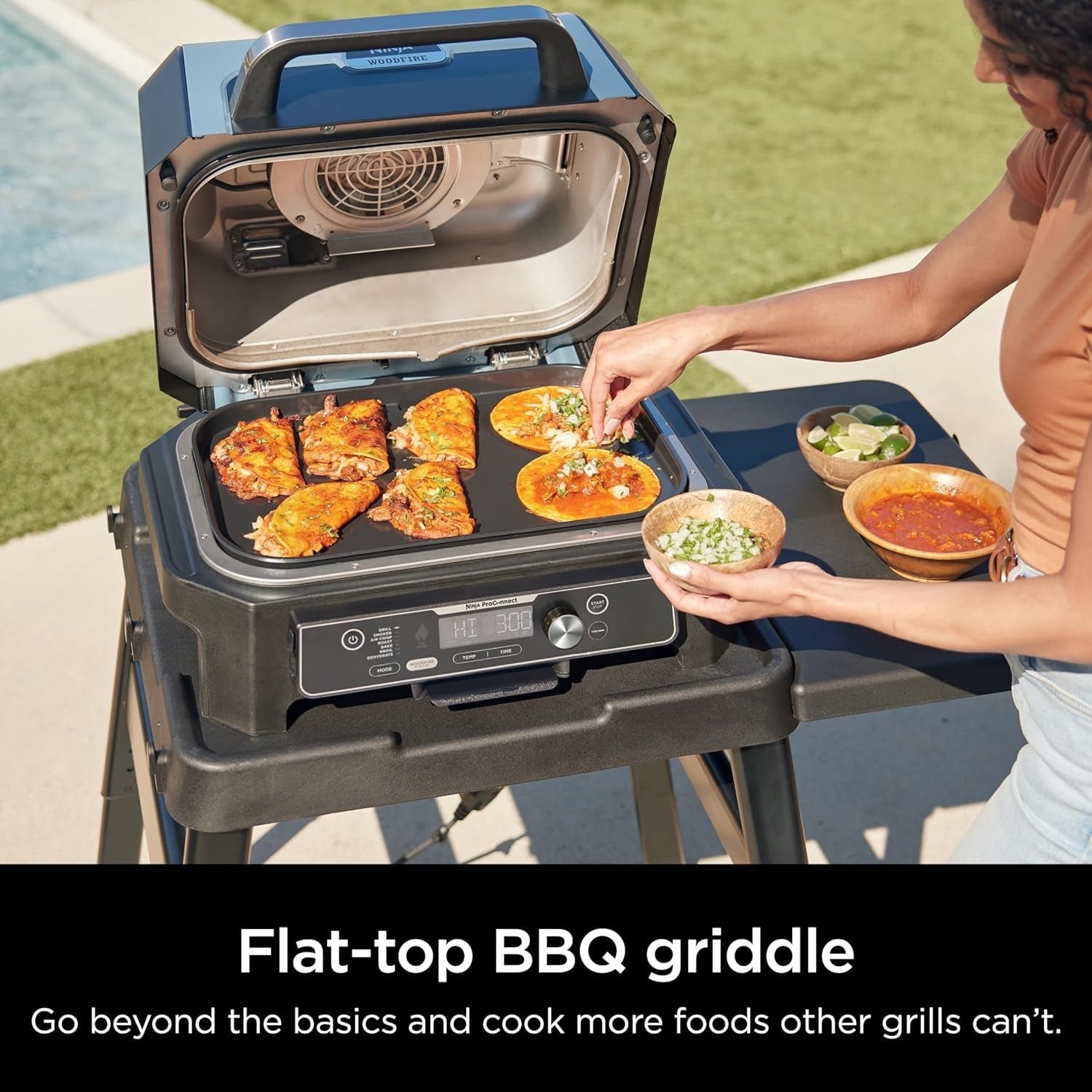 XSKGRIDLXL Woodfire Premium Griddle Plate. Compatible with OG800 and OG900 Series. Direct. Edge-To-Edge Heat. Ceramic. Nonstick. Precise Heat Control. 17.87'' X 12.35''. Black - Image 2