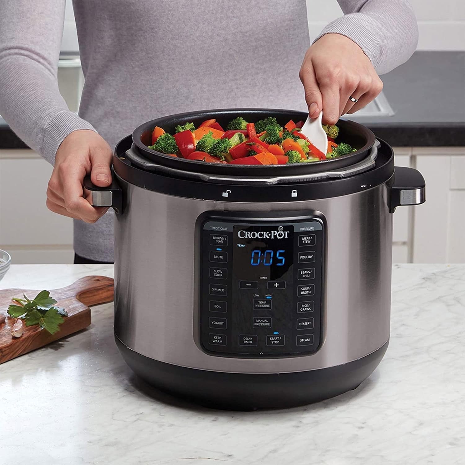 Crock-Pot 8-Quart Multi-Use XL Express Crock Programmable Slow Cooker and Pressure Cooker with Manual Pressure. Boil & Simmer. Black Stainless - Image 6