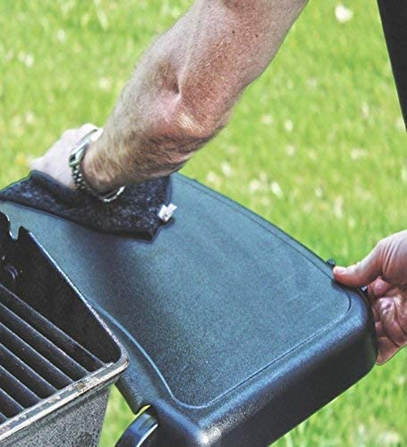 - BBQ Grill Cleaner Oil | 100% Plant-Based & Vegan | Best for Cleaning Barbeque Grills & Grates | Use with Wooden Scrapers. Brushes. Accessories & Tools | Great Gift for Dad! (8Oz) - Image 8