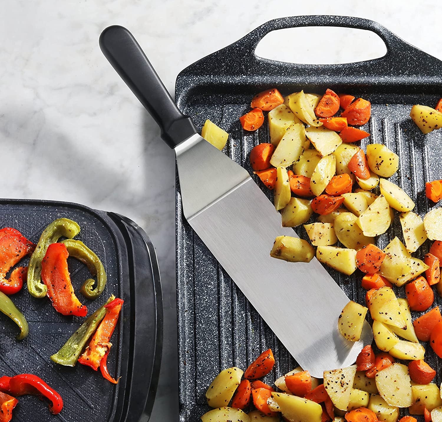 New Star Foodservice 36190 Plastic Handle Flexible Grill Turner/Spatula. 14.5-Inch. Black - Image 4