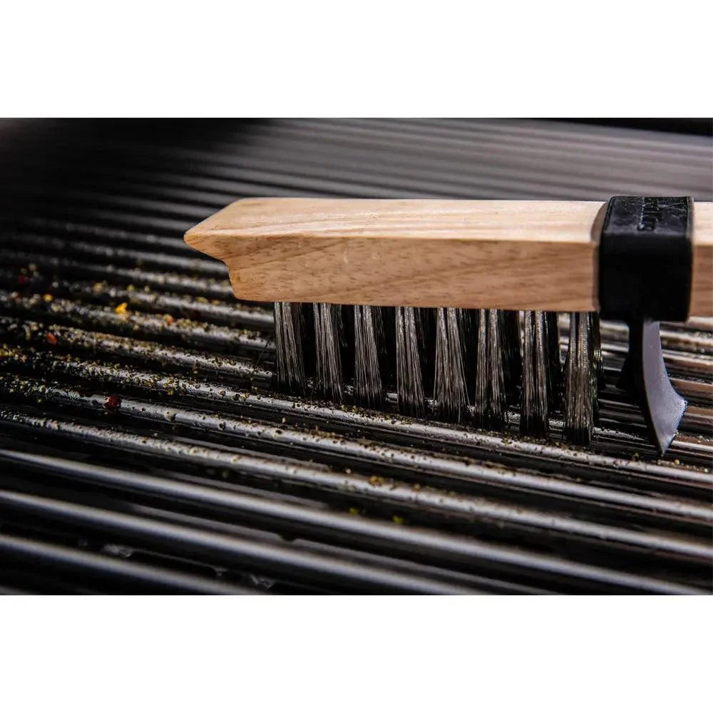 Broil King Heavy Duty Wood Grill Brush with Stainless Bristles - Image 4