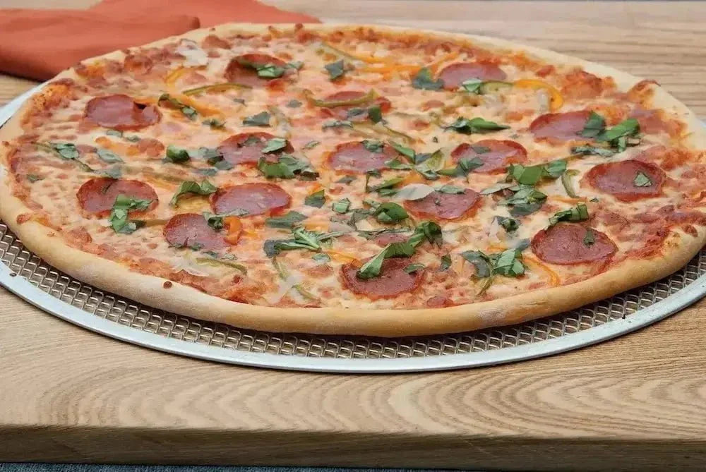 Charcoal Companion 16 Aluminum Pizza Screen - Image 2