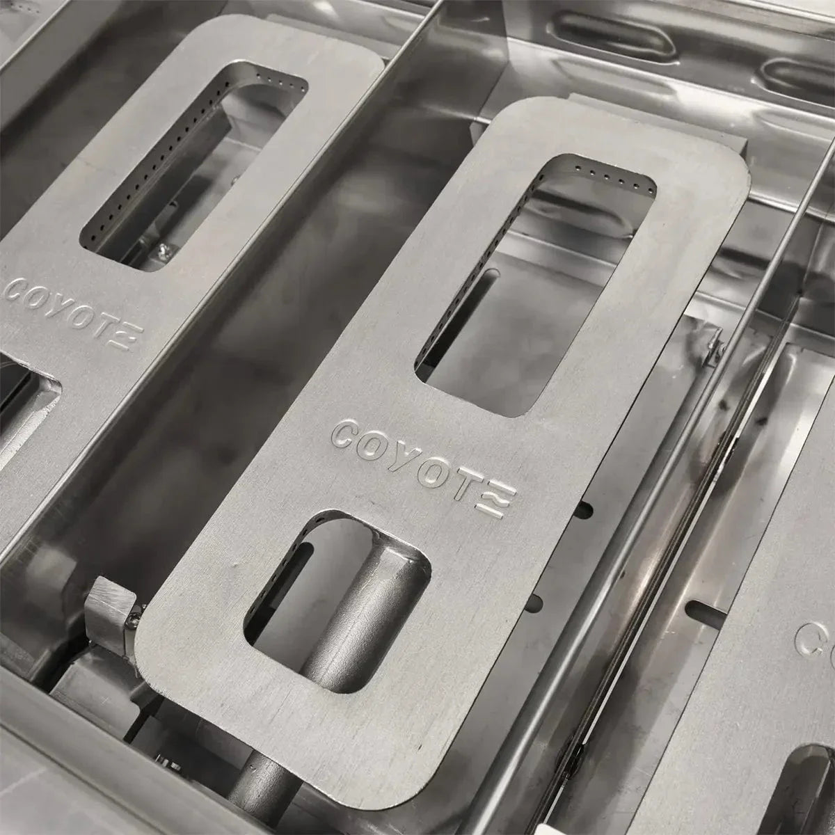 Coyote C-Series Built-In Grill - Image 10