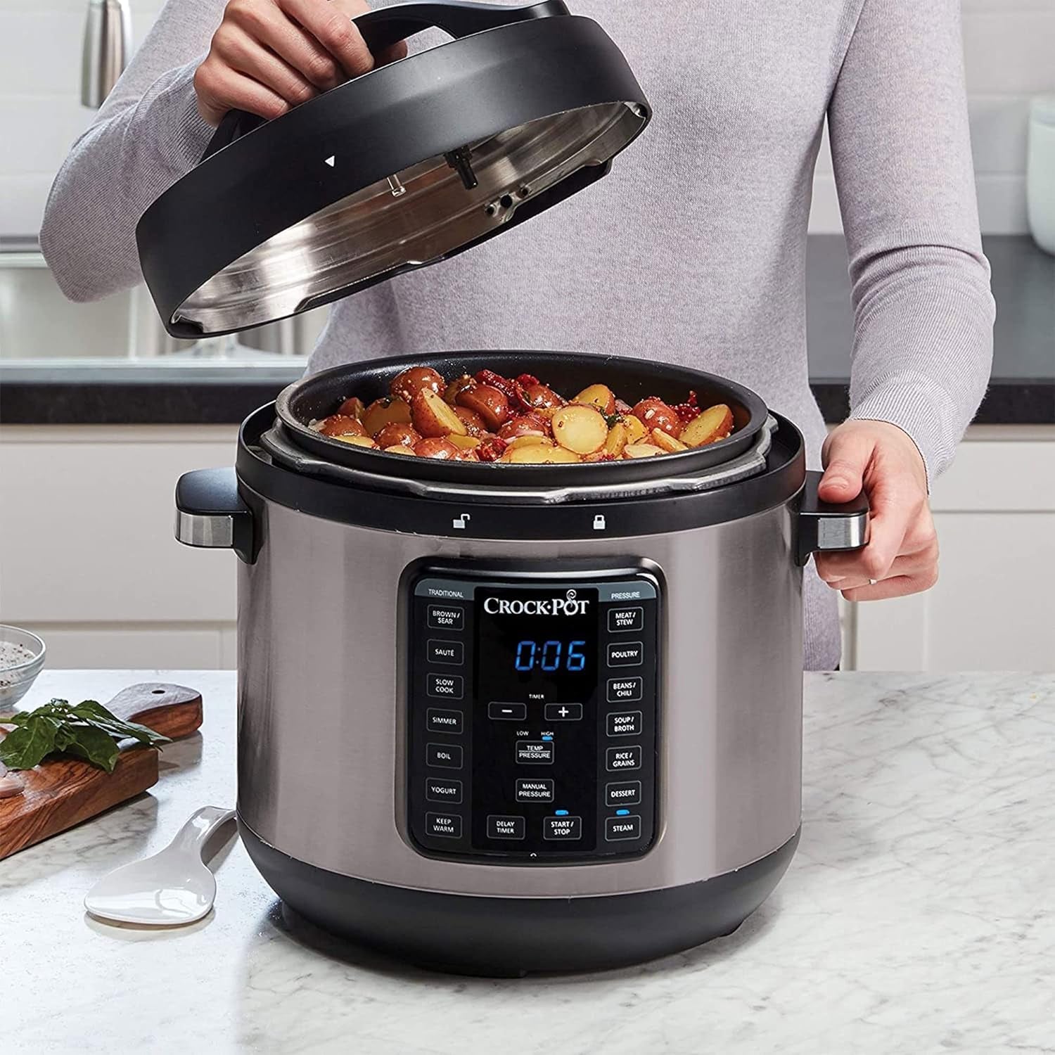 Crock-Pot 8-Quart Multi-Use XL Express Crock Programmable Slow Cooker and Pressure Cooker with Manual Pressure. Boil & Simmer. Black Stainless - Image 4
