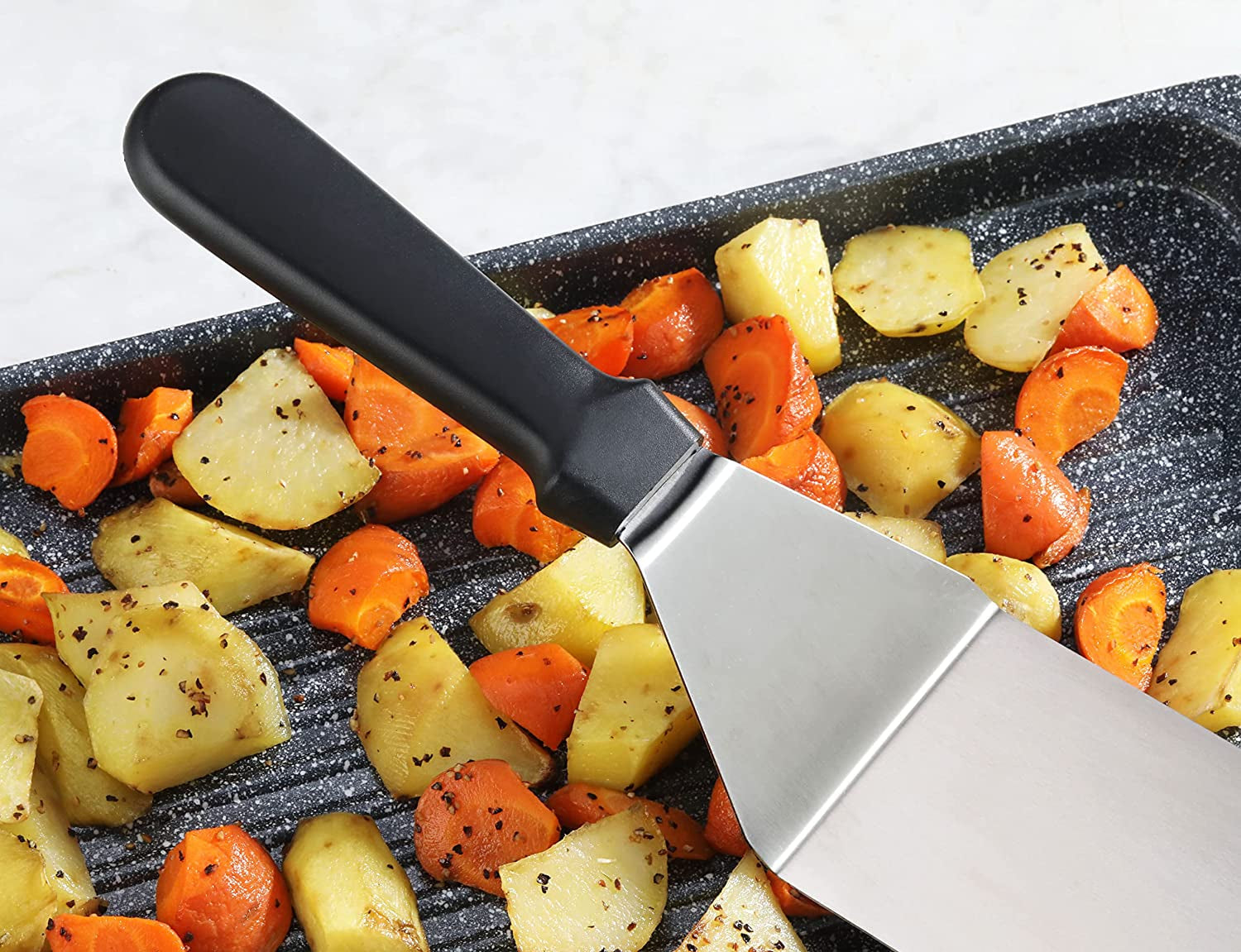 New Star Foodservice 36190 Plastic Handle Flexible Grill Turner/Spatula. 14.5-Inch. Black - Image 8