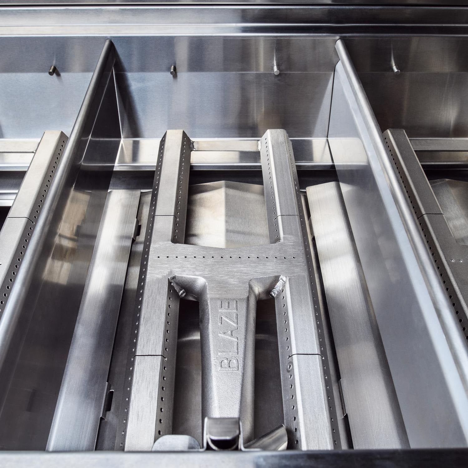 Blaze: 44 4 Burner Pro LUX Gas Grill - Image 10