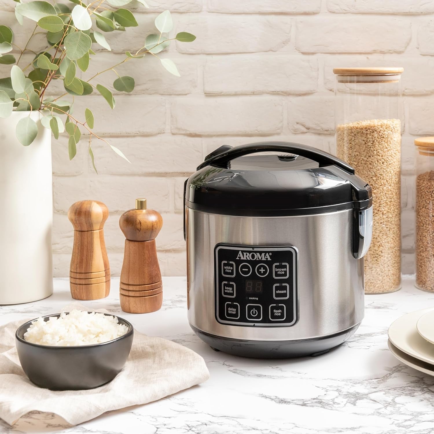 AROMA Digital Rice Cooker. 4-Cup (Uncooked) / 8-Cup (Cooked). Steamer. Grain Cooker. Multicooker. 2 Qt. Stainless Steel Exterior. ARC-914SBD - Image 6