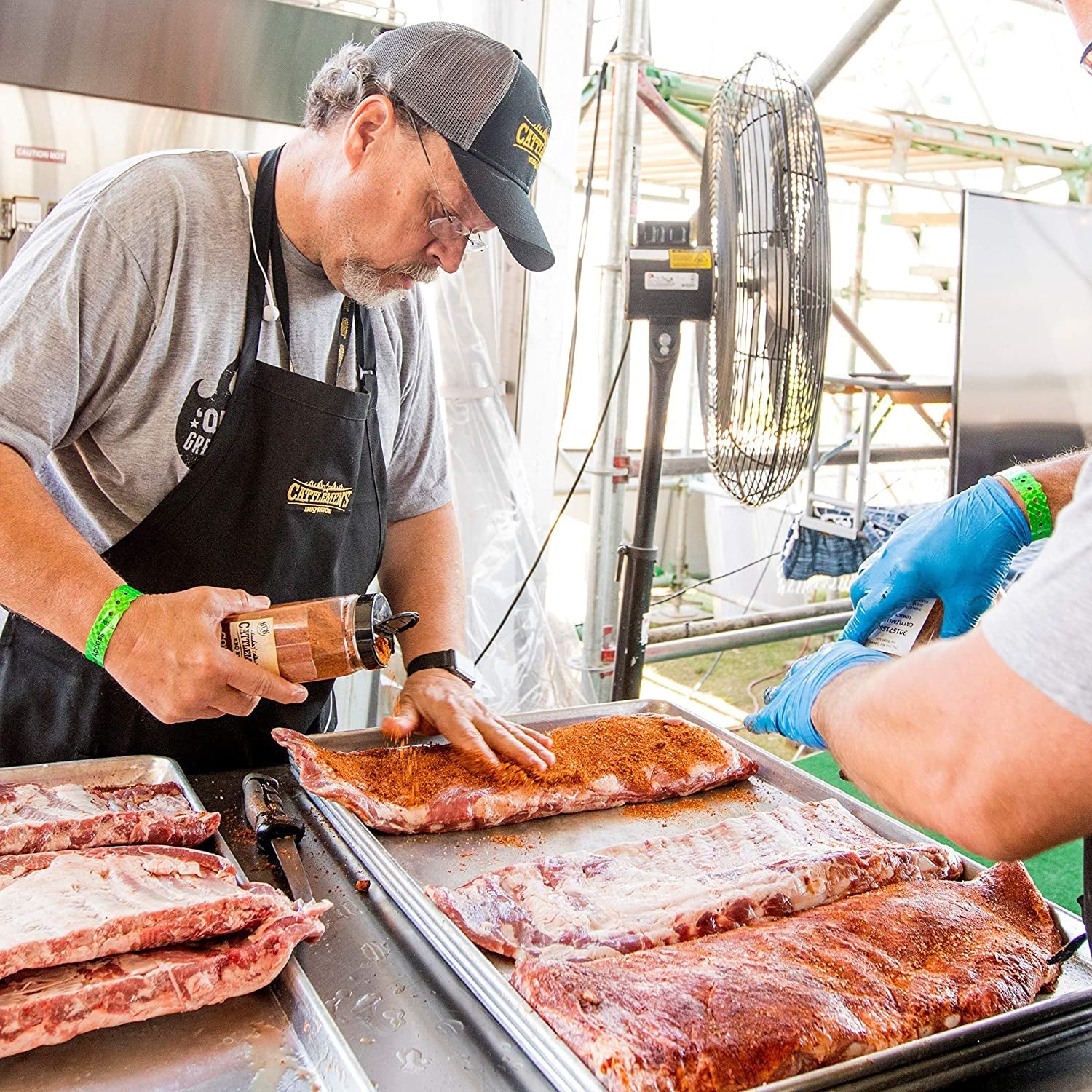 Cattlemen'S Cowboy Rub. 27.25 Oz - One 27.25 Ounce Container of Cowboy BBQ Rub with Hickory Smoke. Molasses and Coffee Flavor. Perfect for Brisket. Chicken or Beef - Image 3
