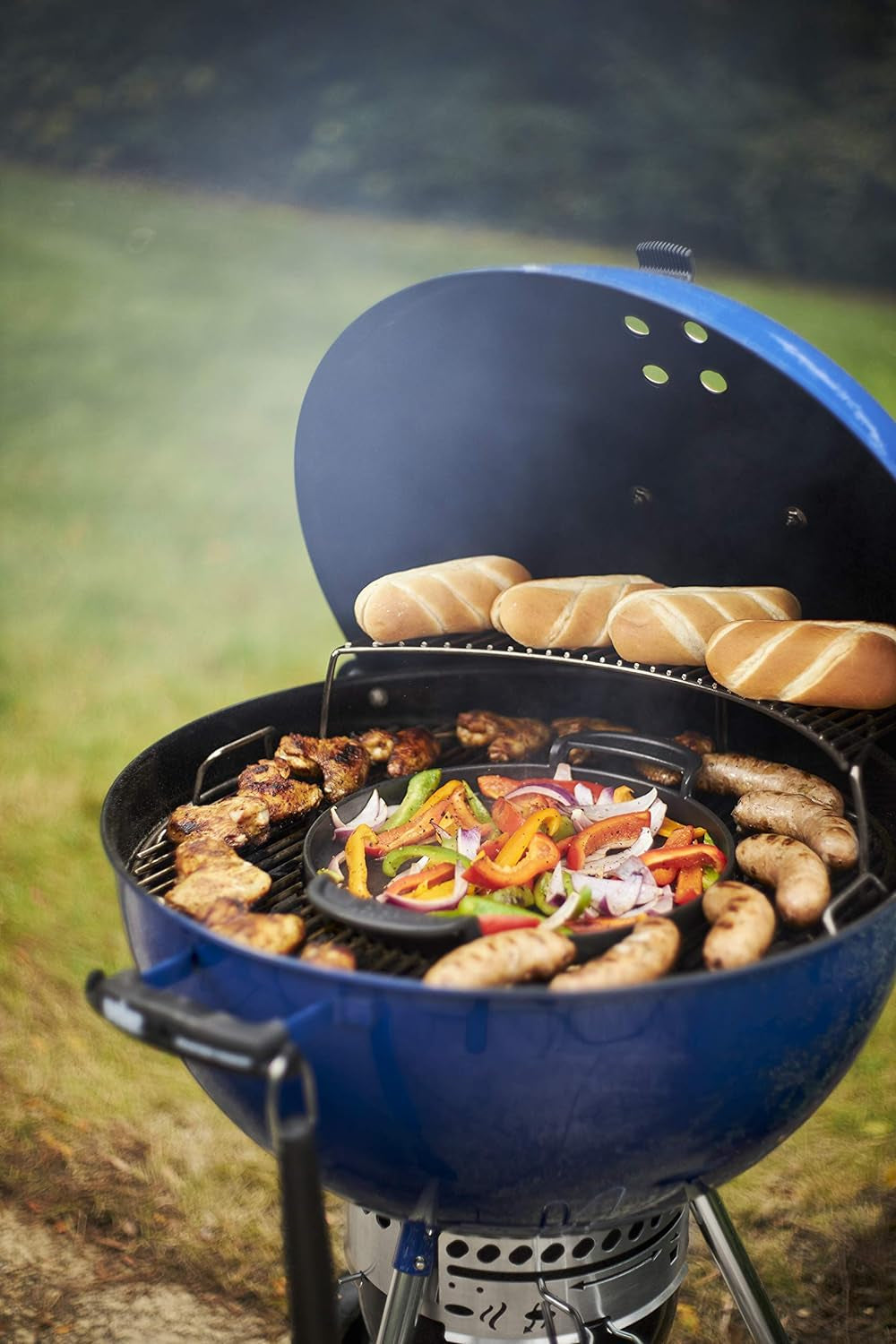 Weber Master-Touch Charcoal Grill. Deep Ocean Blue - Image 13