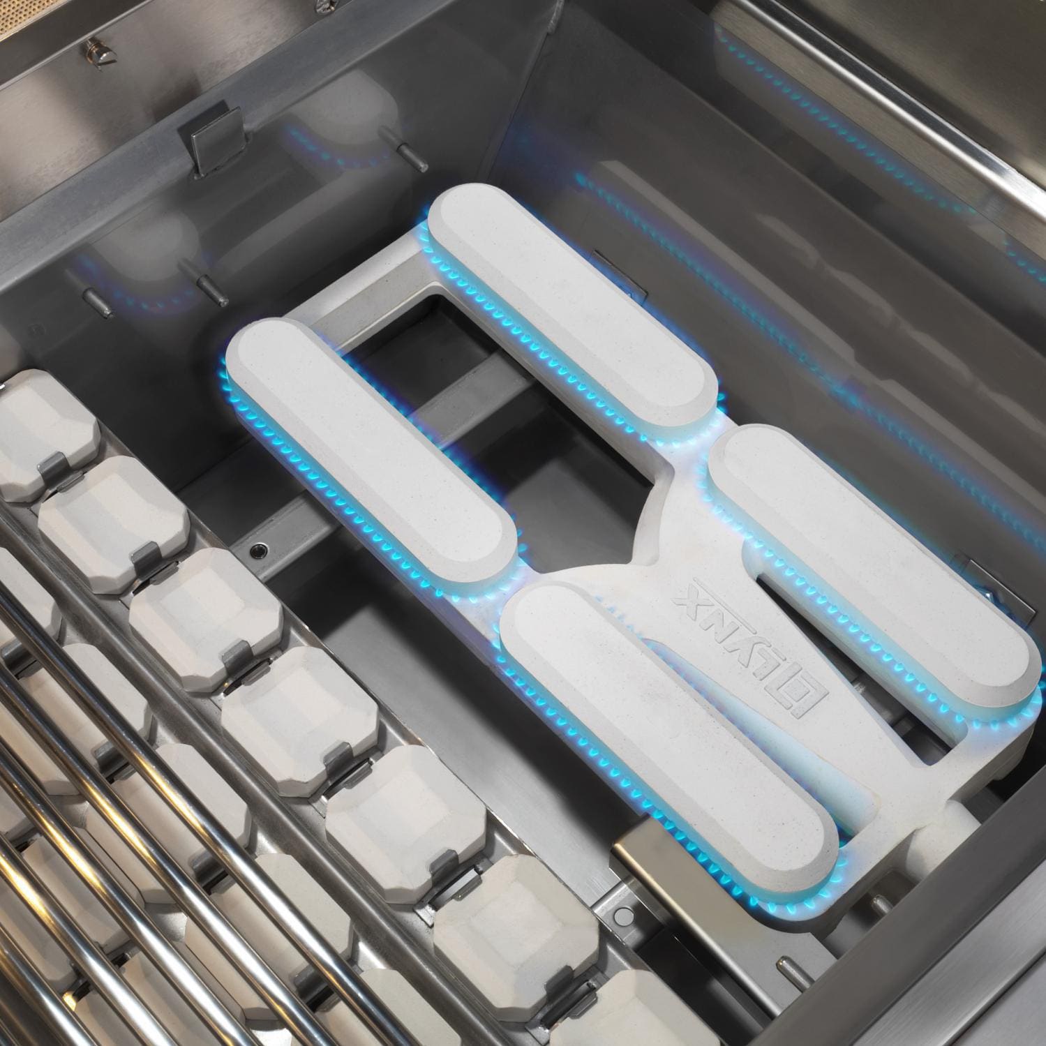 Lynx Pro: 36 Built-In Grill - Image 2