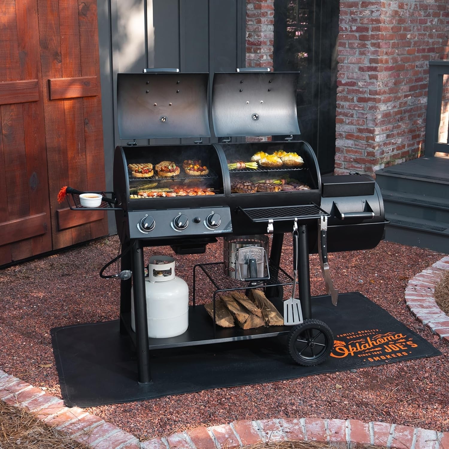 OKLAHOMA JOE'S® Canyon™ Charcoal and Propane Gas Combination Smoker and Grill. Black Steel. 24203004 - Image 8