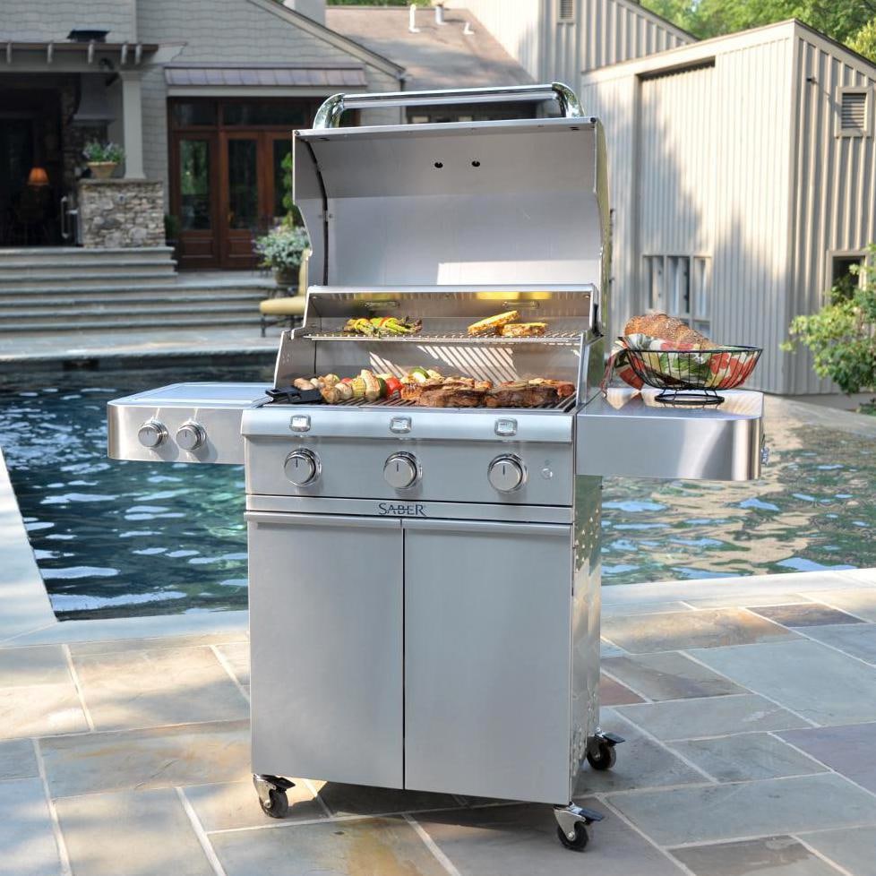 Saber Grills: 500 Series 3-Burner Cart Grill (LP) - Image 3