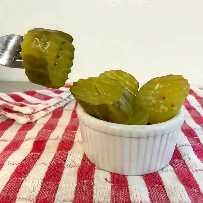 Jan's Spicy Sweet Garlic Dill Pickles. 32oz - Image 2