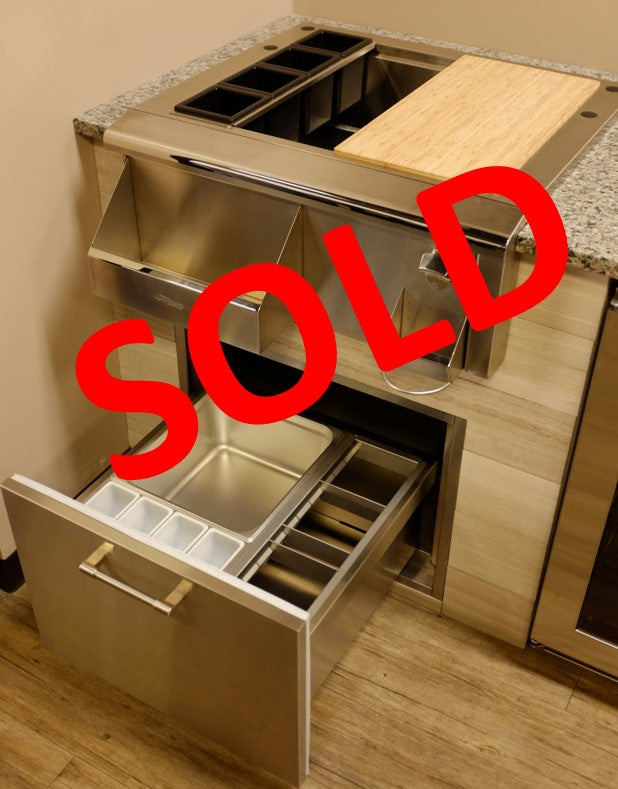 Local Special. Alfresco Outdoor Bar Display - Image 4