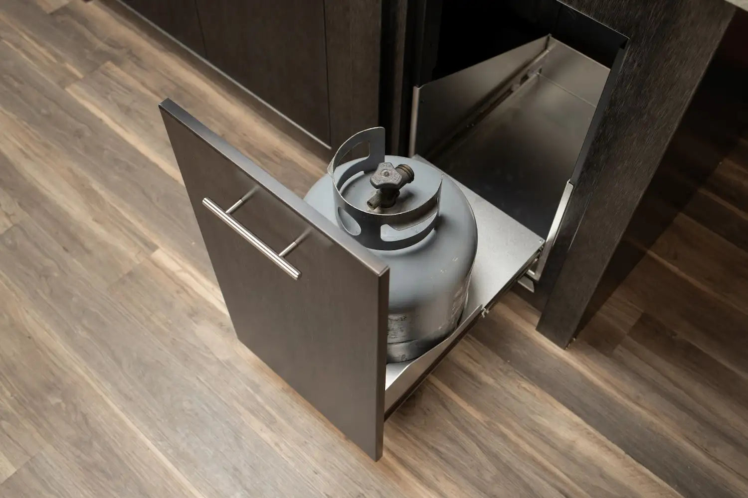 Stoll 71 Grill Island with Napoleon BIG32FT Griddle — Brushed Black with Granite Style Top - Image 6