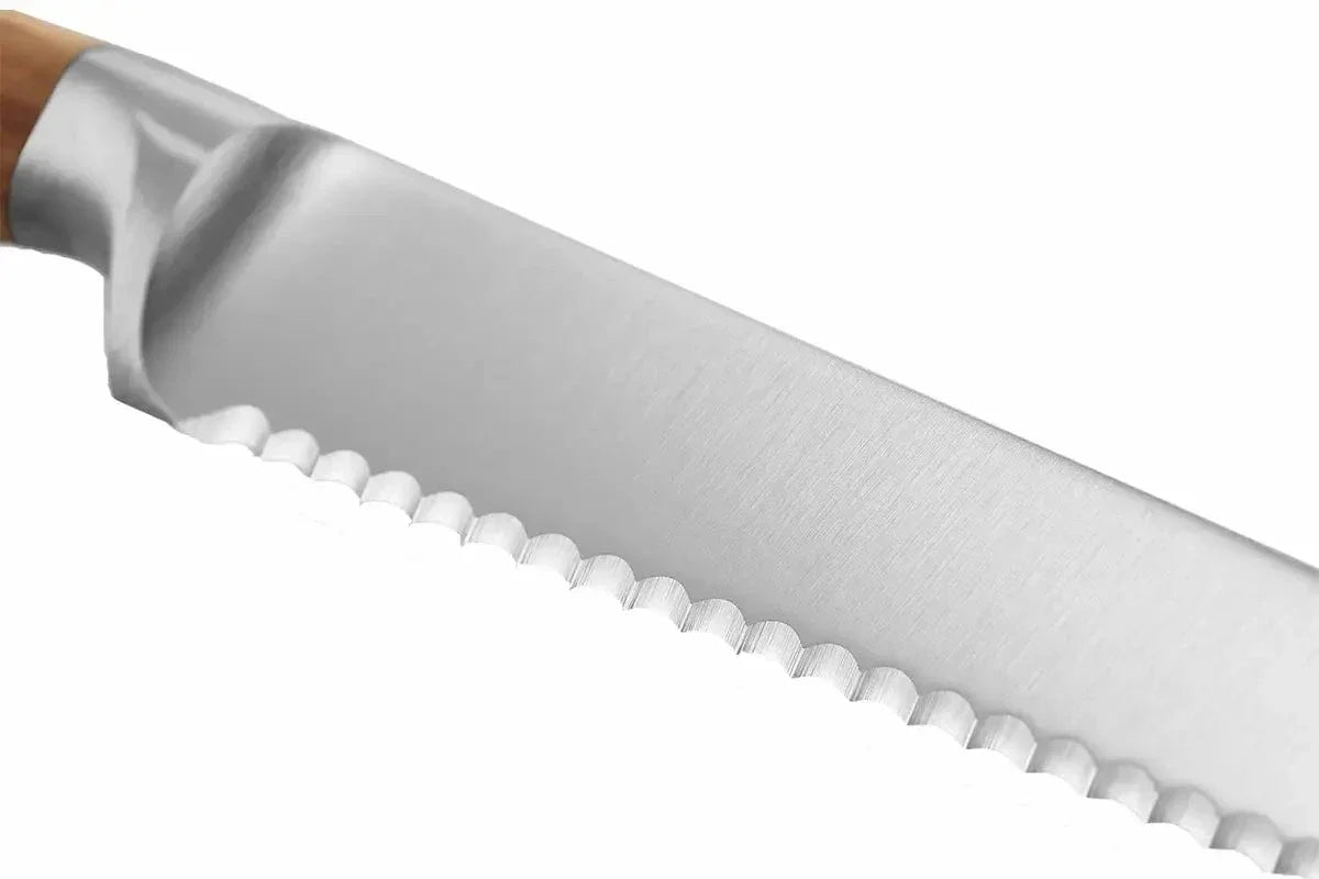 Wusthof Amici 5 Serrated Utility Knife - Image 3